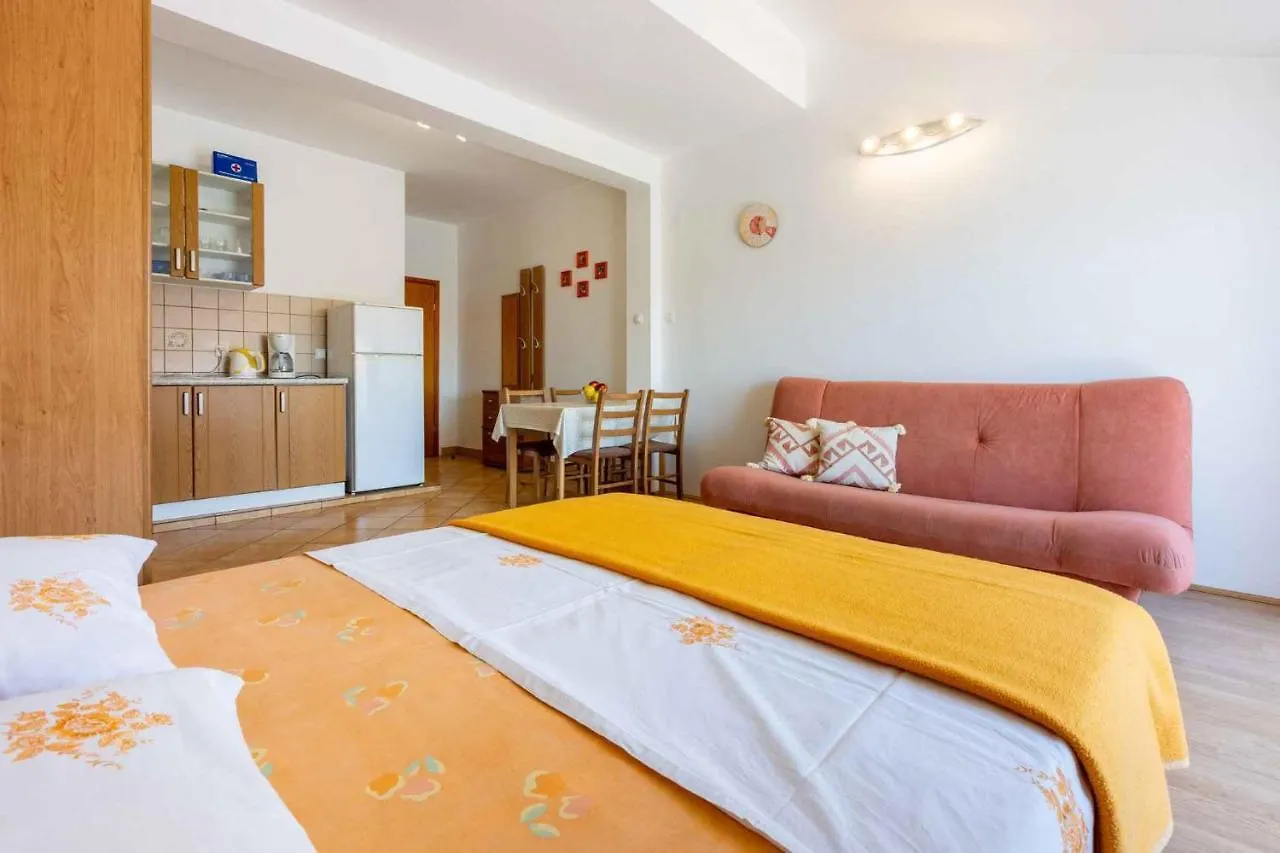 Studio Apartment In Crikvenica XIV