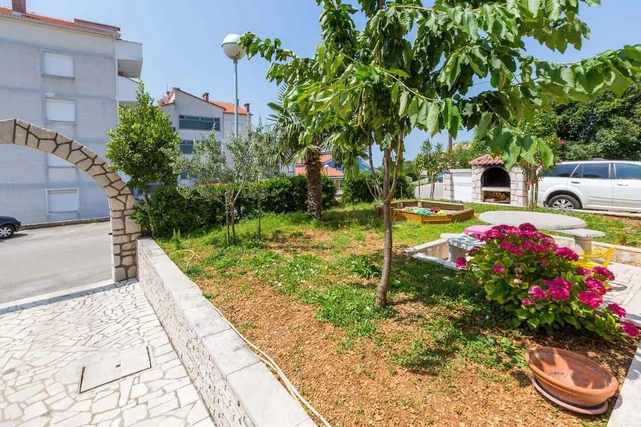 Studio Apartment In Crikvenica XIV 0*,