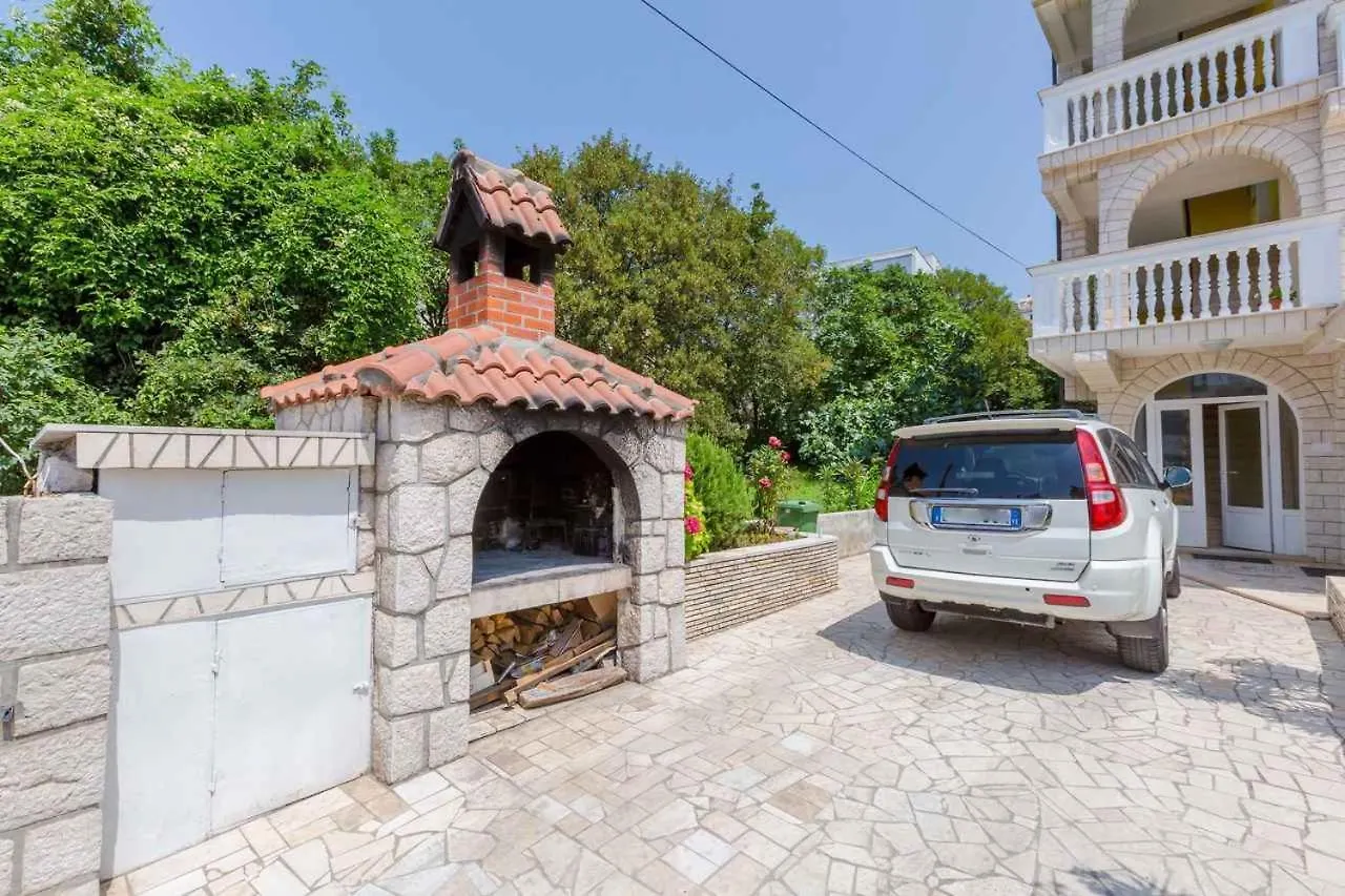 Studio Apartment In Crikvenica XIV